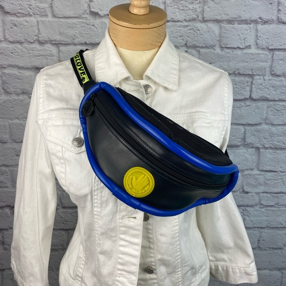 Body Glove Bags Body Glove Belt Bag Poshmark